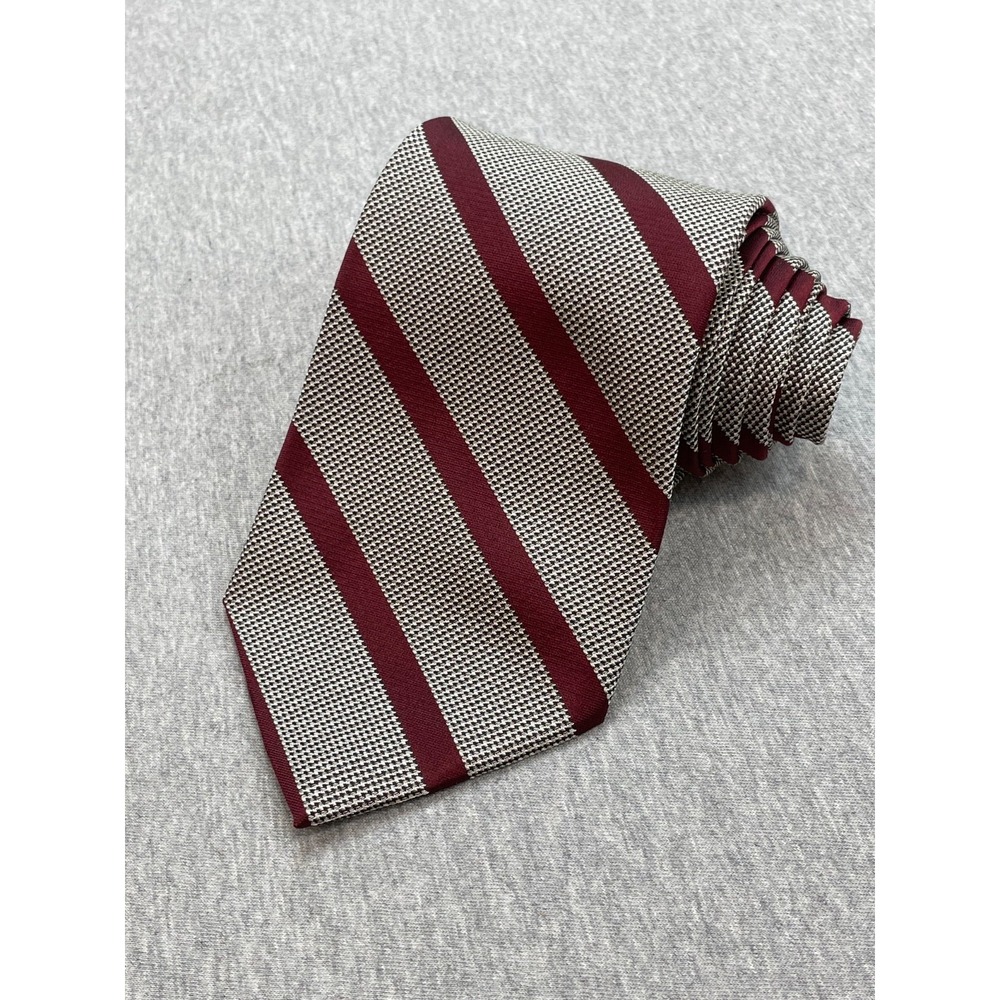 Jos A Bank Tie Mens 100% Silk Striped 3.5" Wide 58" Long Signature Made In USA
